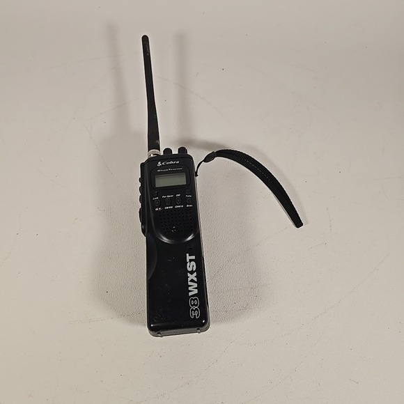 Cobra RoadTrip HH38WXST 4-Watt 40-Channel Sound Tracker Handheld CB Radio - Picture 2 of 10